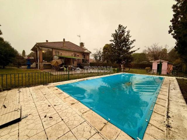 Casa en venta en Fresno De Torote, Madrid