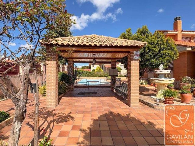Casa en venta en Fresno De Torote, Madrid