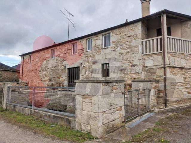 Casa en venta en Friol, Lugo
