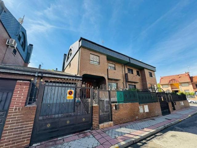 Casa en venta en Fuenlabrada, Madrid