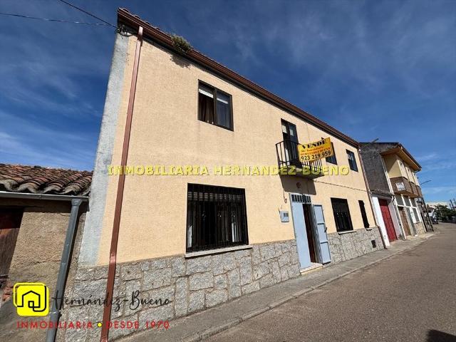 Casa en venta en La Fuente De San Esteban, Castilla y León