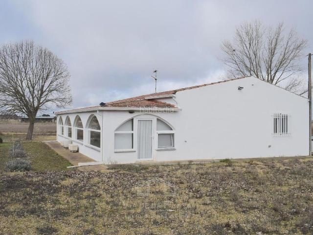 Casa en venta en La Fuente De San Esteban, Salamanca