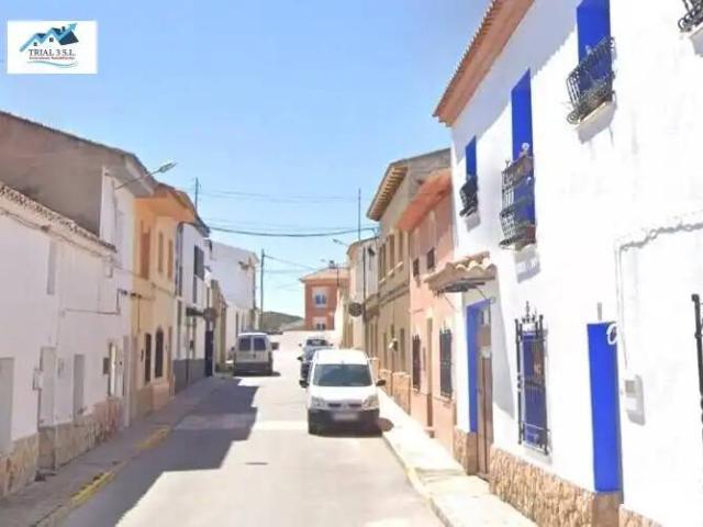 Casa en venta en Fuentealbilla, Albacete