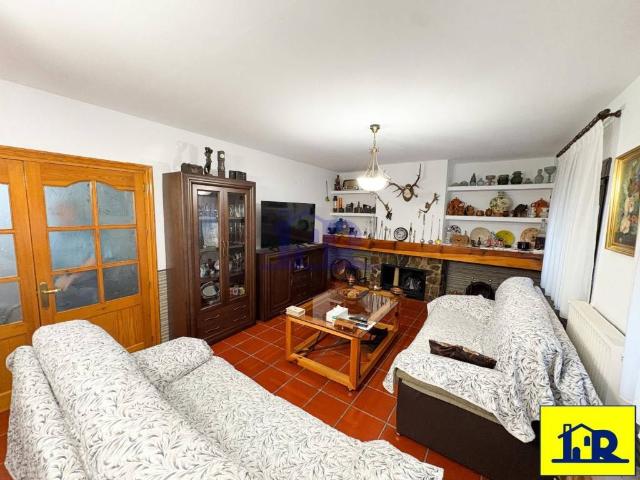 Casa en venta en Fuentes, Cuenca
