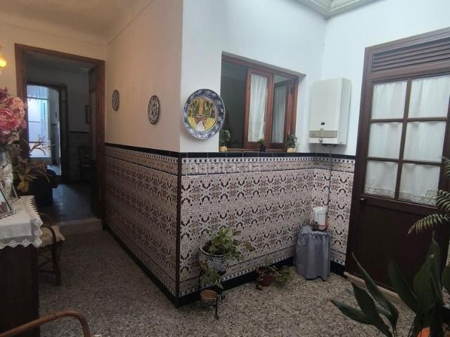 Casa en venta en Fuentes De Andalucía, Andalucía