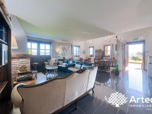 Casa en venta en Kurtzea, Galdakao