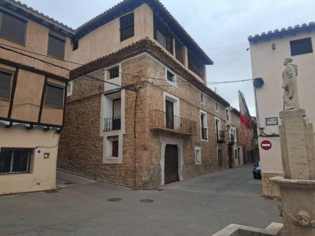 Casa en venta en Gea de Albarracín, Teruel