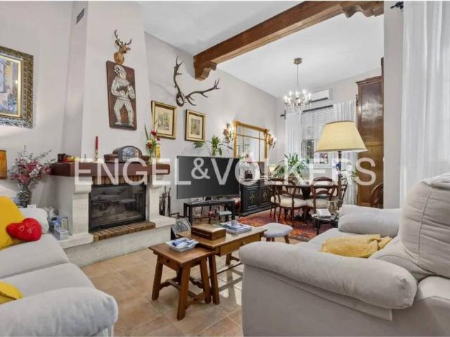 Casa en venta en Gerena, Andalucía