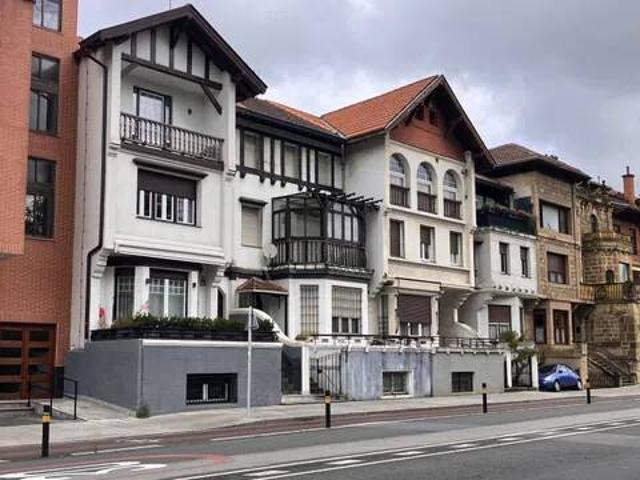 Casa en venta en Areeta, Getxo