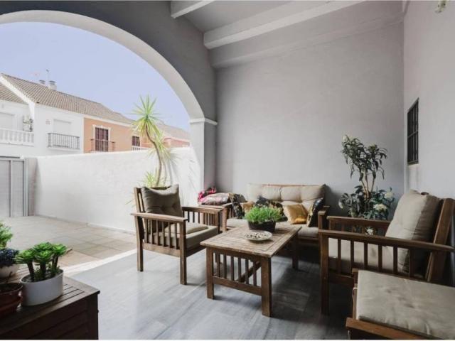 Casa en venta en El Majuelo, Gines