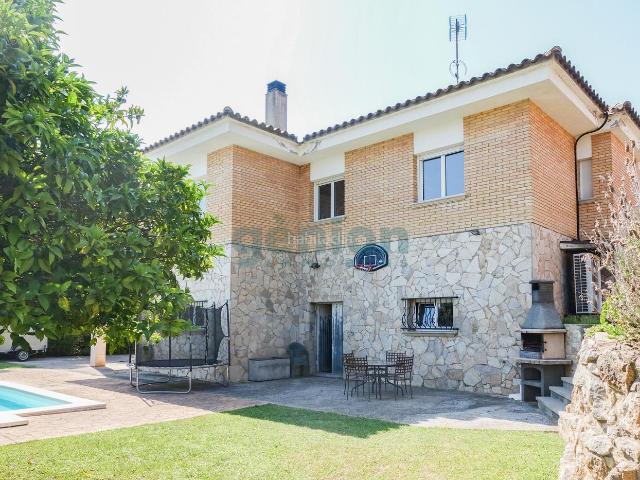 Casa en venta en Girona, Montjuïc