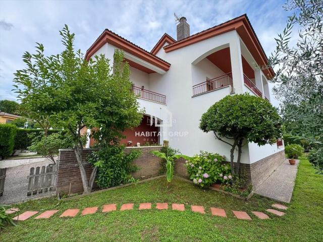 Casa en venta en Girona, Montilivi