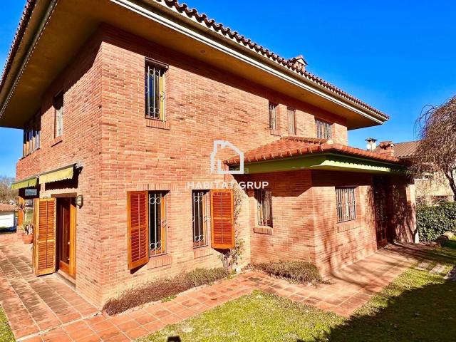 Casa en venta en Palau, Gironès