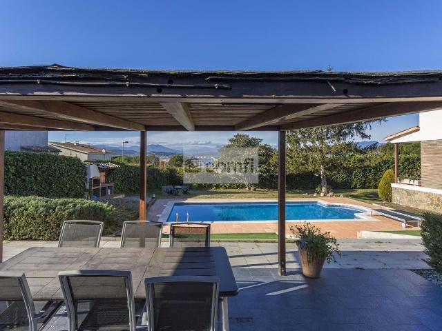Casa en venta en Girona, Montilivi