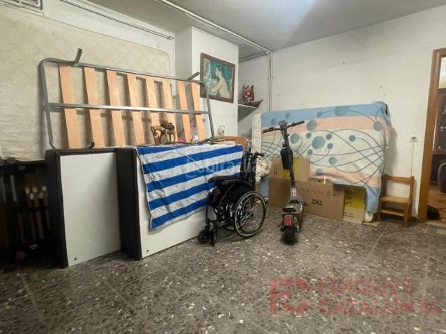 Casa en venta en Germans Sàbat, Gironès