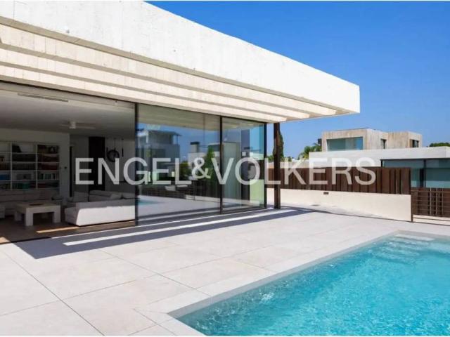 Casa en venta en l'Horta Nord, Valencia
