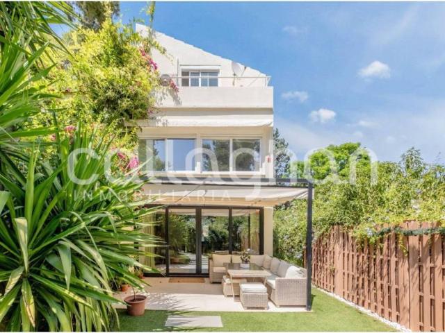 Casa en venta en Godella, València / Valencia