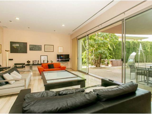 Casa en venta en Godella, Valencia