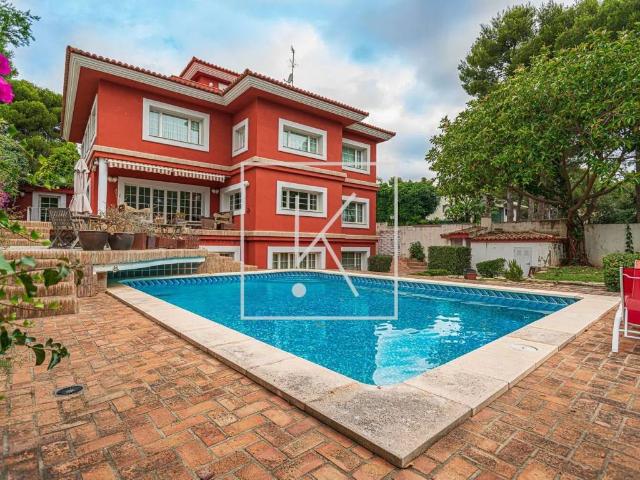 Casa en venta en Godella, Valencia