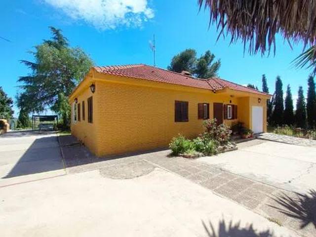 Casa en venta en La Hoya de Buñol, Valencia