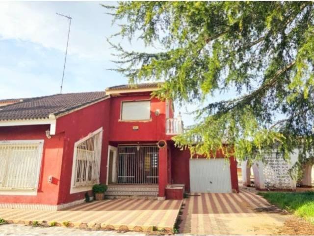 Casa en venta en La Hoya de Buñol, Valencia