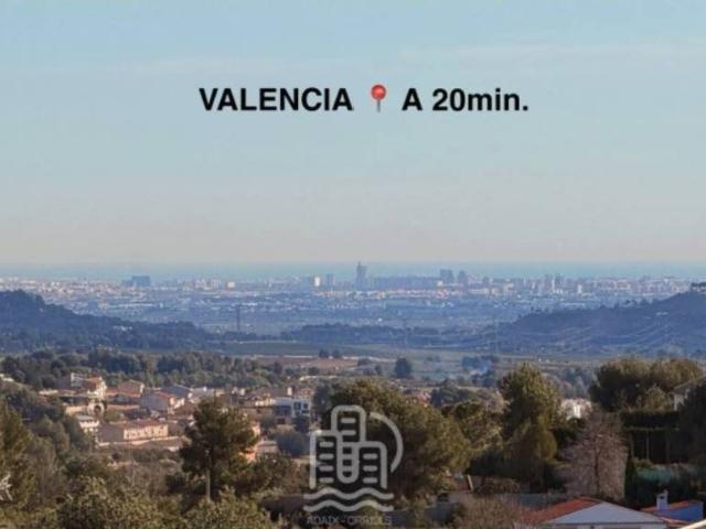 Casa en venta en La Hoya de Buñol, Valencia