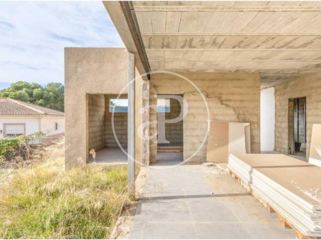 Casa en venta en La Hoya de Buñol, Valencia