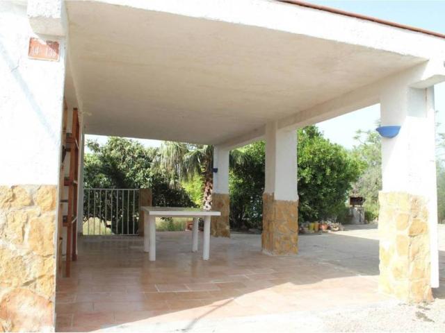 Casa en venta en La Hoya de Buñol, Valencia