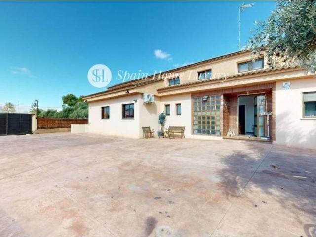 Casa en venta en Godelleta, Valencia