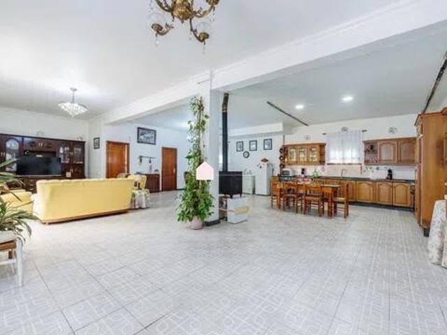 Casa en venta en Vincios, Vigo