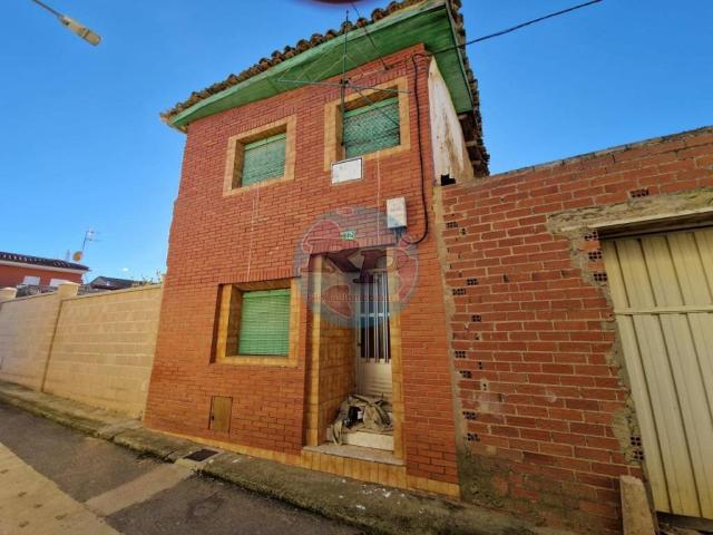 Casa en venta en Gordaliza Del Pino