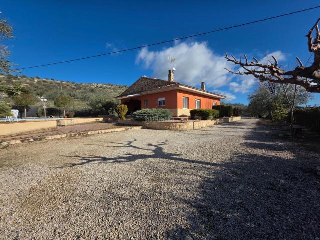 Casa en venta en el Comtat, Valencia