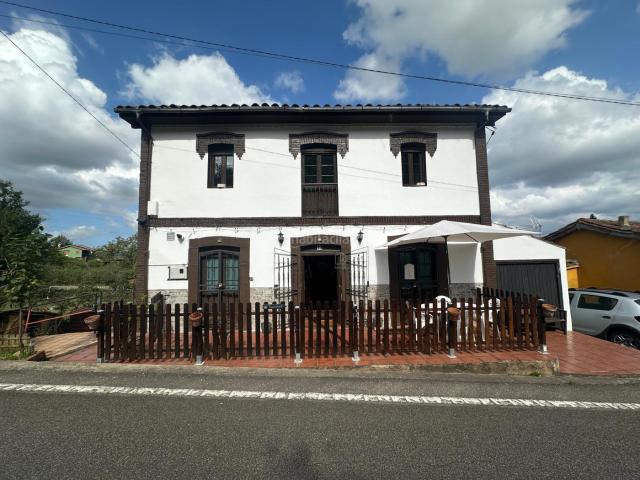 Casa en venta en Grado, El Barriu Azul