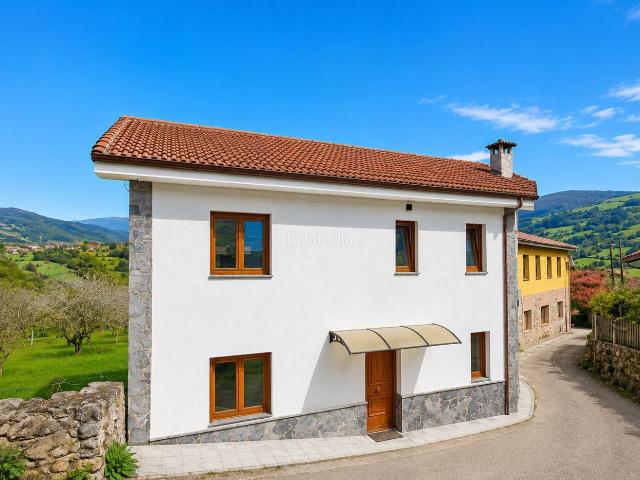 Casa en venta en Grado, Asturias