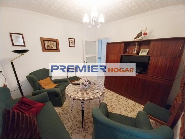 Casa en venta en Guadahortuna