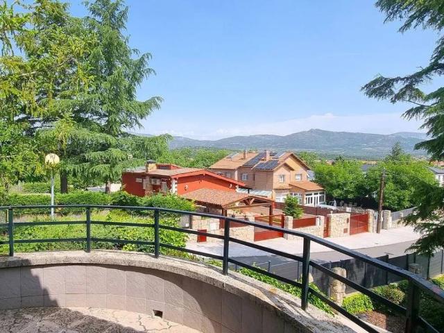 Casa en venta en Guadalix De La Sierra