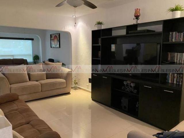 Casa en venta en Colinas de la Silla, Guadalupe