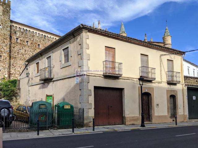 Casa en venta en Guadalupe, Cáceres