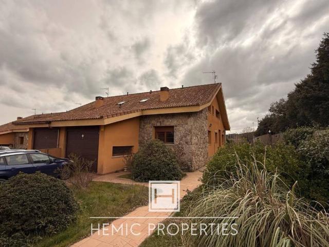 Casa en venta en Guadarrama, Madrid