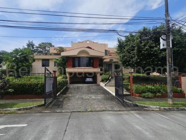 Casa en Venta en Gualaca Los Angeles Chiriquí 1126 m2. 6 hab