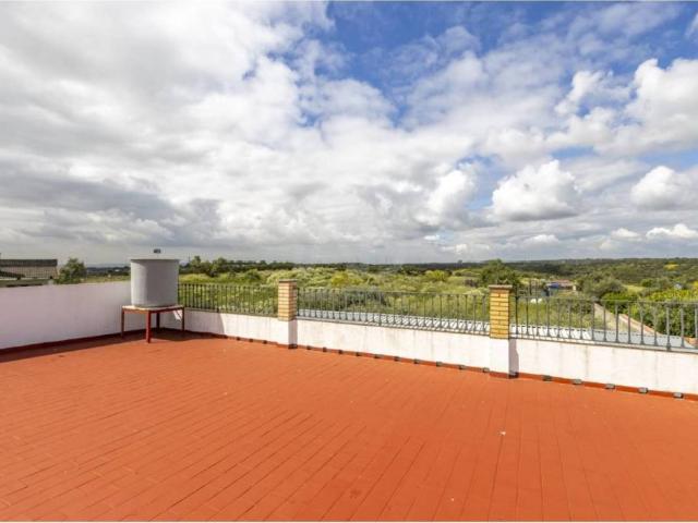 Casa en venta en Guillena, Andalucía