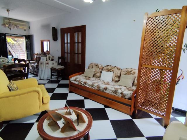 Casa en venta en Guillena, Andalucía