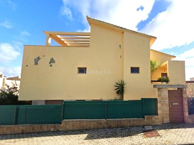 Casa en venta en Guillena, Andalucía
