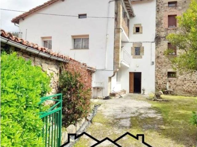 Casa en venta en Guriezo, Cantabria