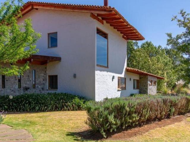 CASA EN VENTA EN HACIENDA SAN FRANCISCO TAPALPA