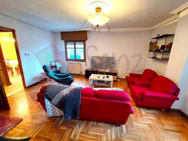 Casa en venta en Hervías, La Rioja