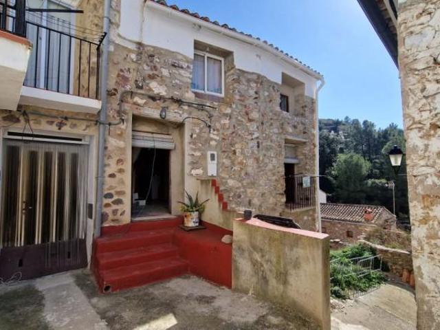 Casa en venta en l'Alt Palància, Valencia