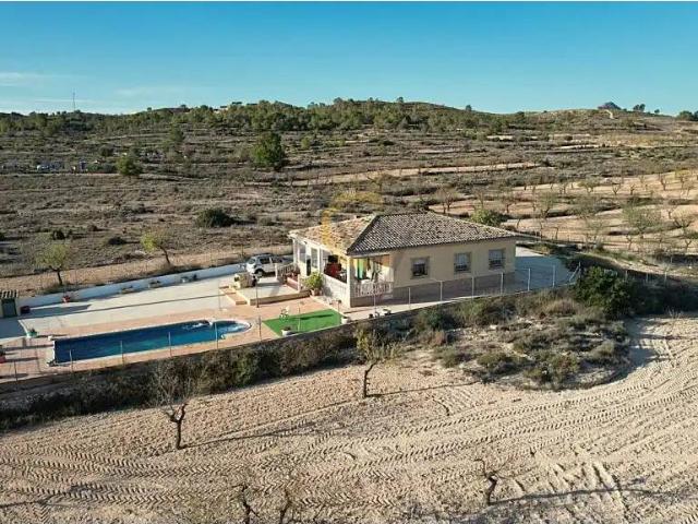 Casa en venta en el Vinalopó Mitjà / El Vinalopó Medio, Valencia