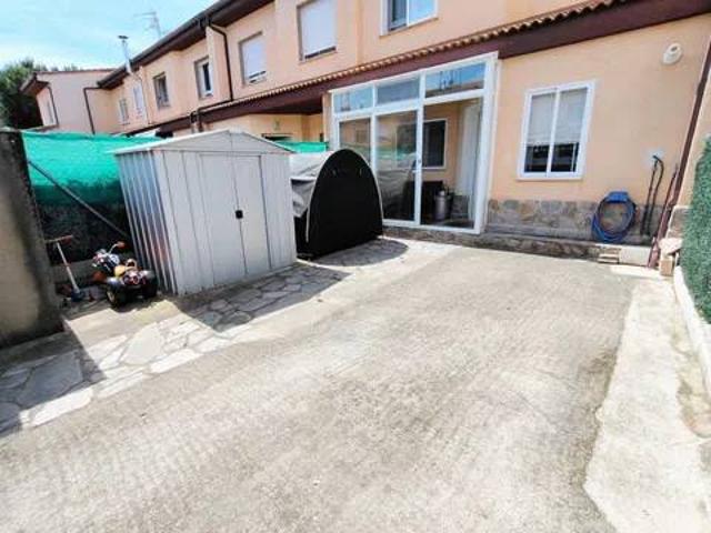 Casa en venta en Hontanares De Eresma, Castilla y León