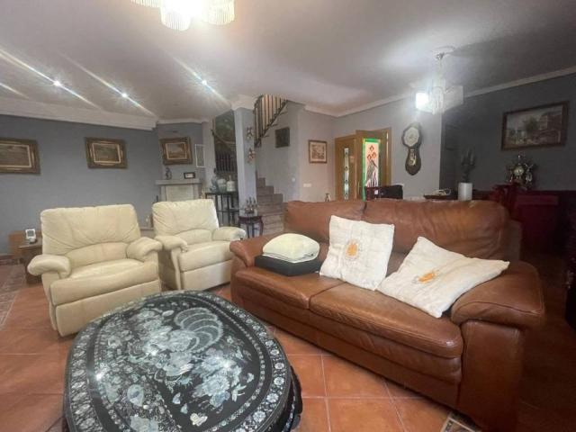 Casa en venta en Hontanares De Eresma, Castilla y León